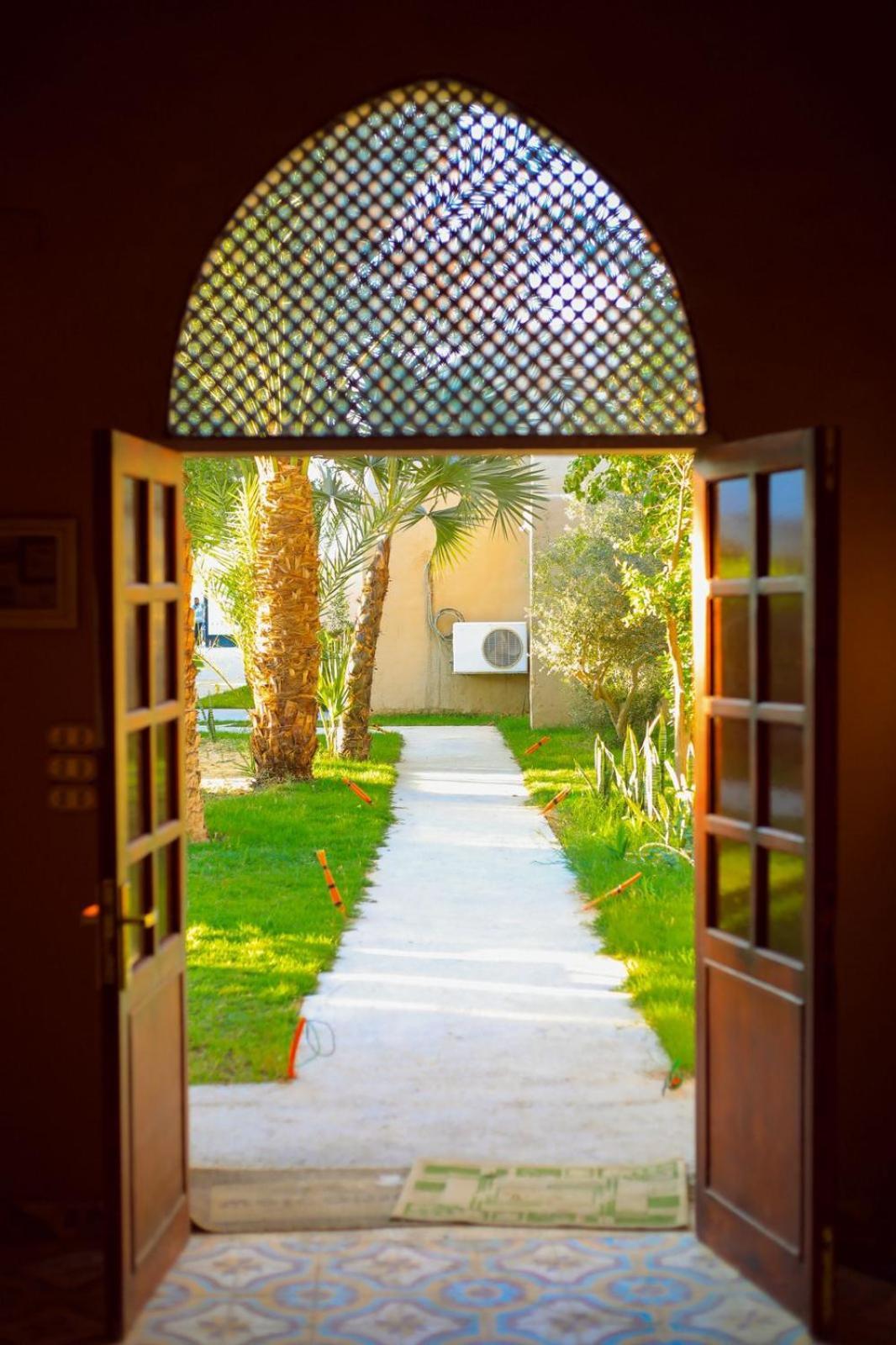 Sekhmet Retreat Centre * Louxor